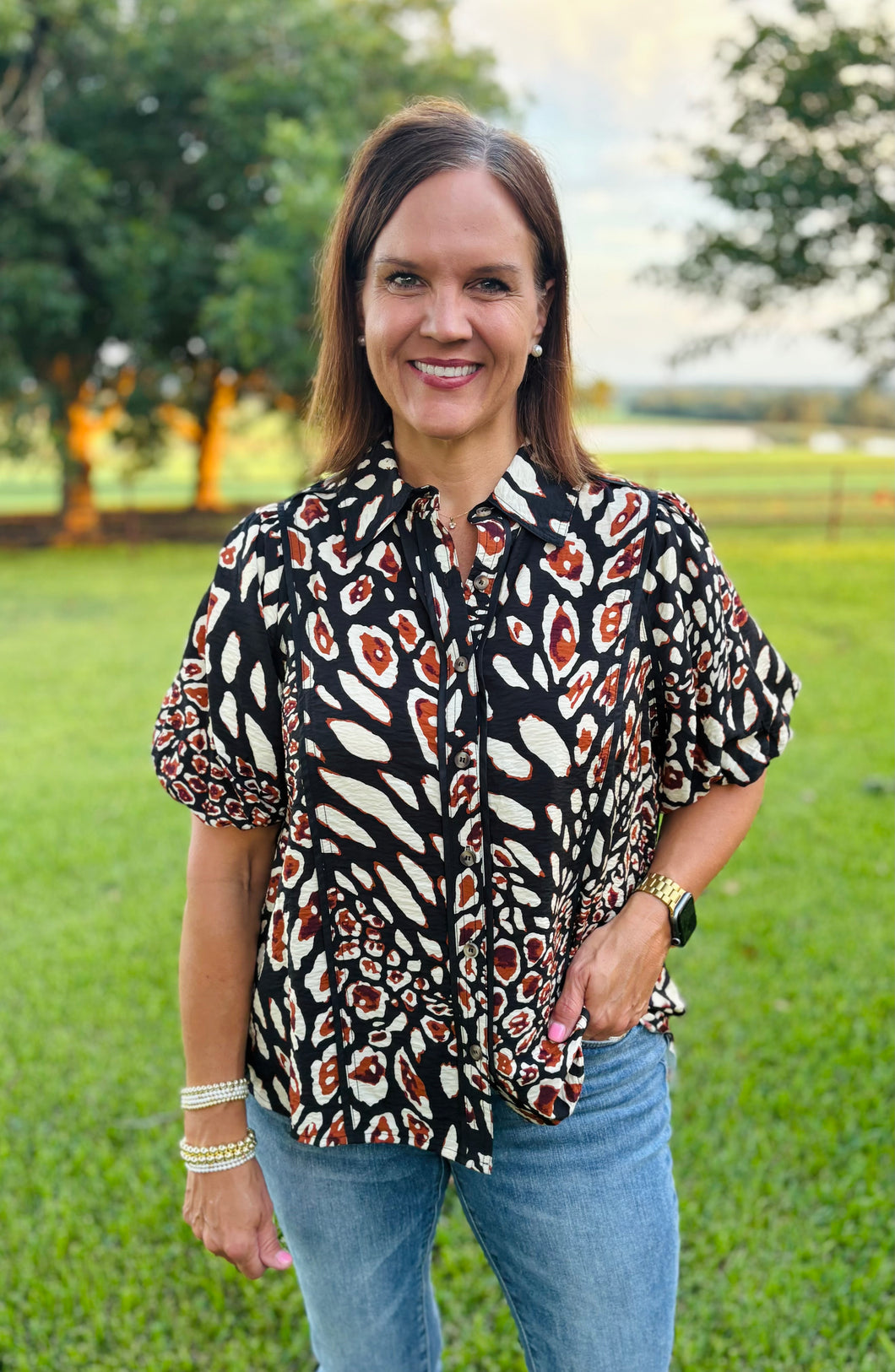 Black Wild Print Bubble Sleeve Top
