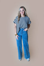 Load image into Gallery viewer, Black &amp; Cream Relaxed Stripe Top

