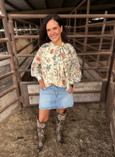 Load image into Gallery viewer, Fancy Bow Ivory Floral Top
