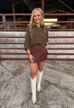Load image into Gallery viewer, Sloan Olive Oversized Top
