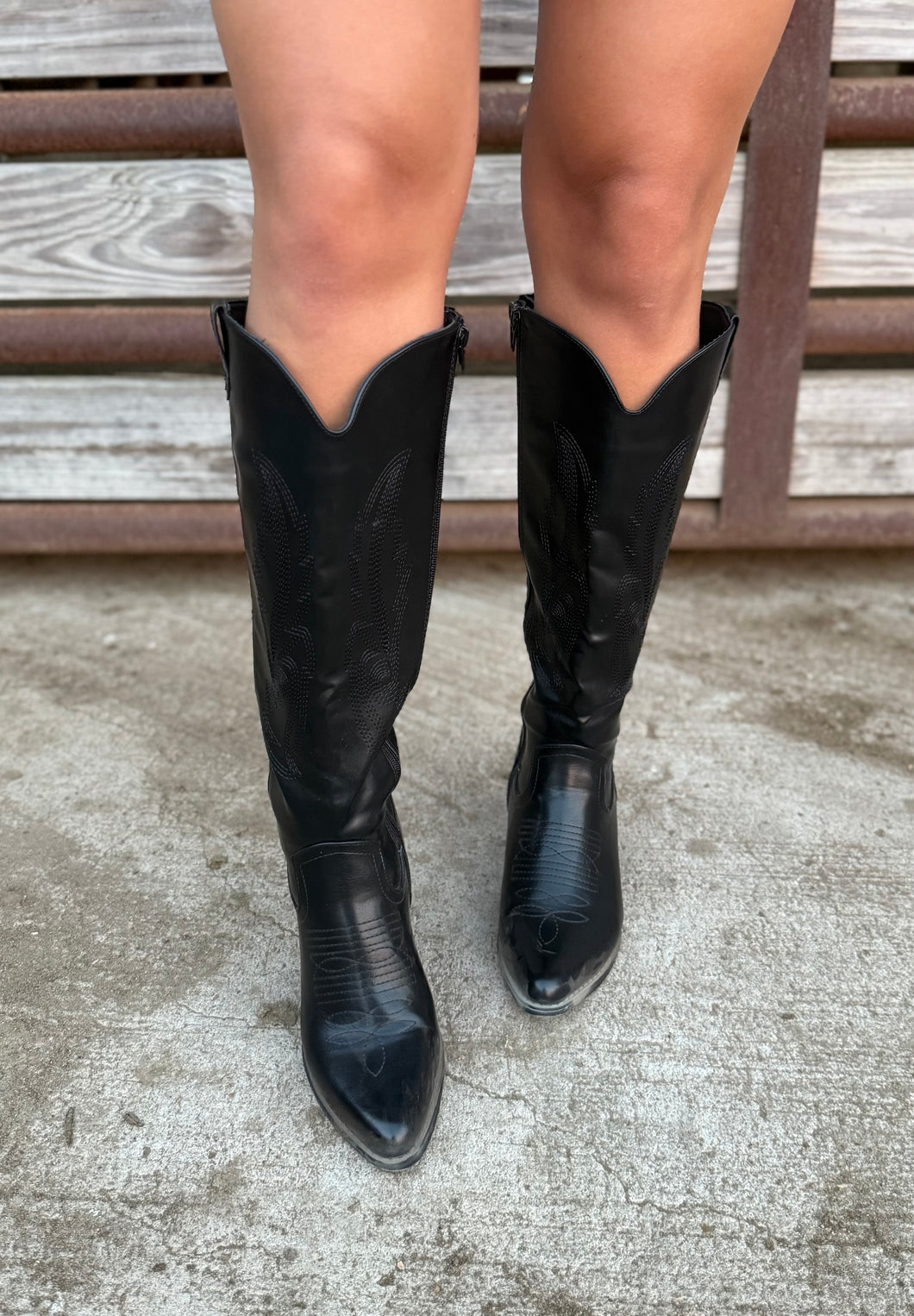 Black Wilder Boots