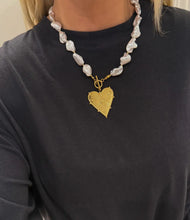 Load image into Gallery viewer, Blaze Necklace
