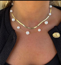 Load image into Gallery viewer, Herringbone Necklace
