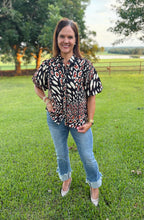 Load image into Gallery viewer, Black Wild Print Bubble Sleeve Top
