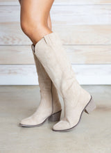 Load image into Gallery viewer, Taupe Wilder Boots
