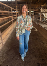 Load image into Gallery viewer, Blue &amp; Tan Western Bubble Sleeve Top
