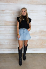 Load image into Gallery viewer, Black Solid Sweater Basic Top
