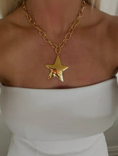 Load image into Gallery viewer, Star Necklace
