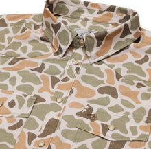 Load image into Gallery viewer, Performance Venado Camo Western Shirt
