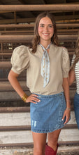 Load image into Gallery viewer, Taupe Checkered Design Puff Top
