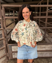 Load image into Gallery viewer, Fancy Bow Ivory Floral Top
