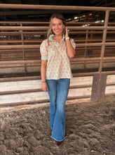 Load image into Gallery viewer, Tan &amp; Pink Flower Collared Top

