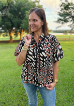 Load image into Gallery viewer, Black Wild Print Bubble Sleeve Top
